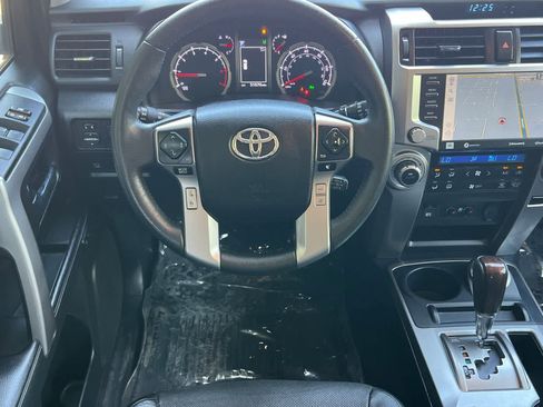 Used 2022 Toyota 4Runner Limited AWD/4WD image 16