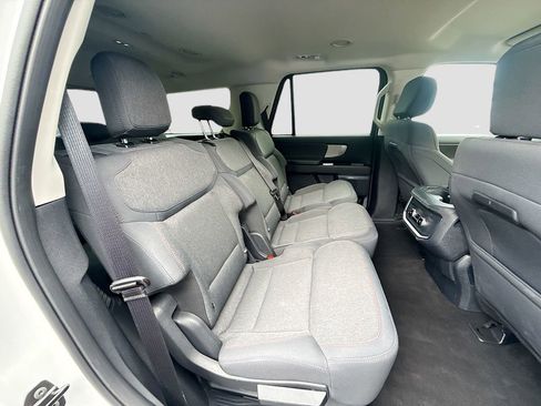Used 2025 Ford Expedition Active RWD image 35