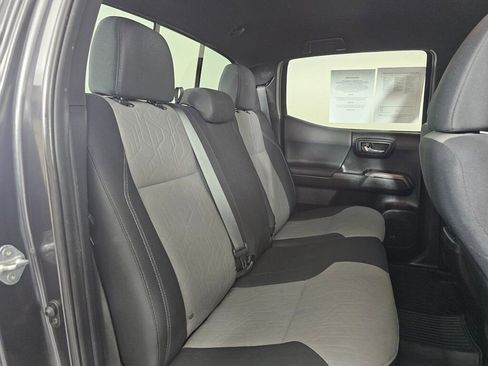 Used 2021 Toyota Tacoma TRD Off-Road image 36