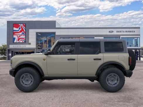 New 2025 Ford Bronco Badlands AWD/4WD image 3