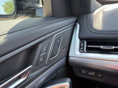 Used 2026 BMW X1 M35i AWD/4WD image 18