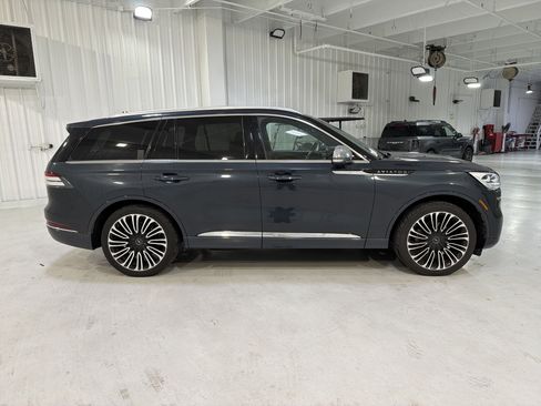 Used 2020 Lincoln Aviator Black Label w/ Dynamic Handling Package image 6
