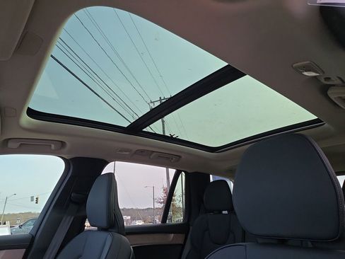 New 2026 Volvo XC90 T8 Plus w/ Protection Package Premier image 42