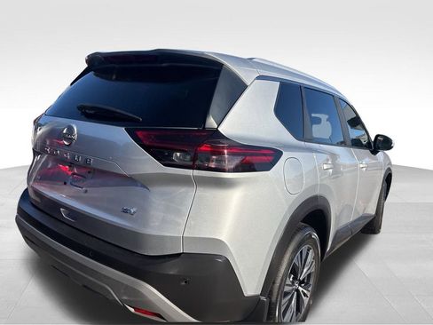 Used 2023 Nissan Rogue SV w/ SV Premium B Package image 14