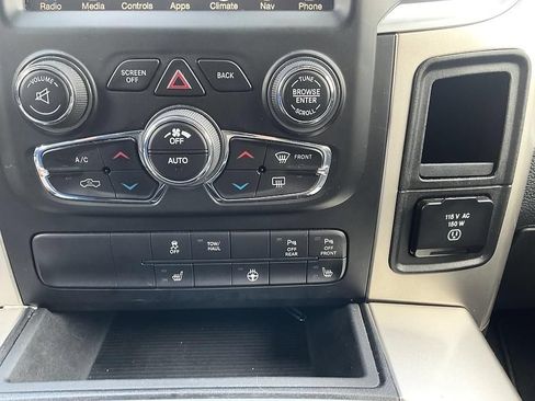 Used 2017 RAM 1500 Big Horn AWD/4WD image 26