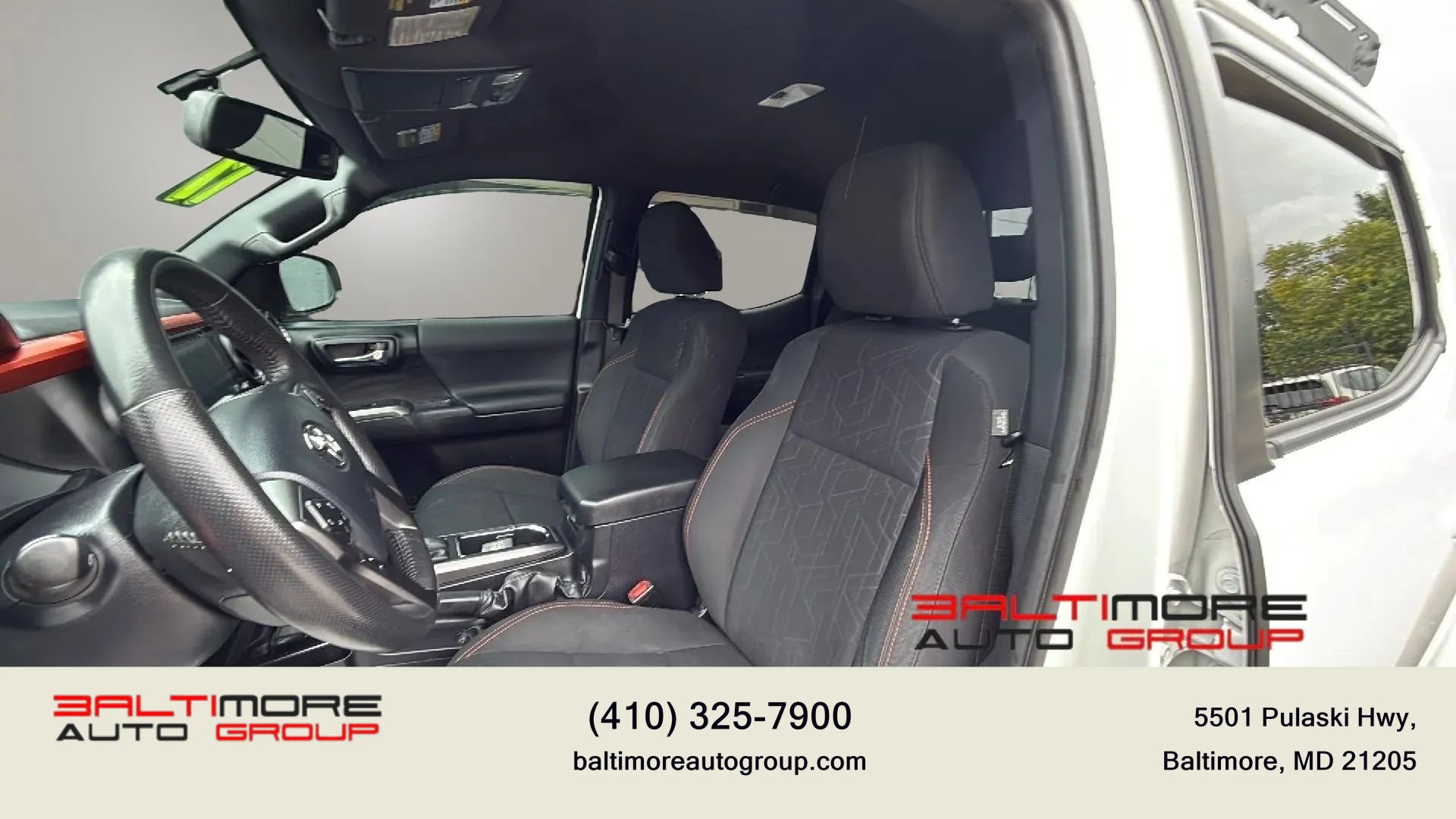 Used 2017 Toyota Tacoma TRD Sport w/ Tow Package (A/T) AWD/4WD image 9