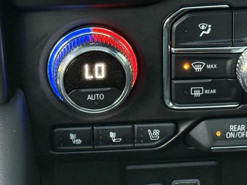 Used 2024 GMC Yukon AT4 w/ AT4 Premium Package image 22