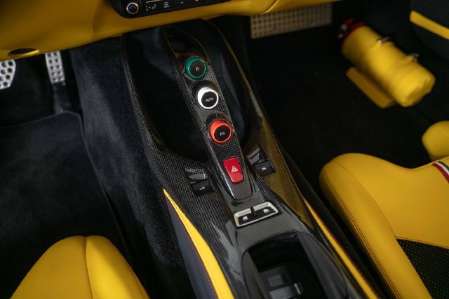 Used 2023 Ferrari 812 GTS RWD image 22