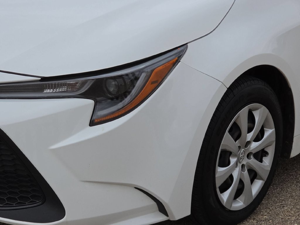 Used 2022 Toyota Corolla LE FWD image 9