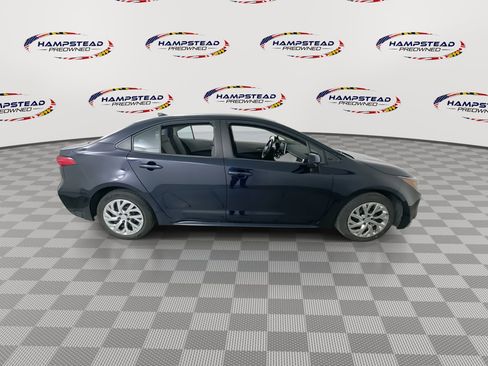 Used 2020 Toyota Corolla LE image 9