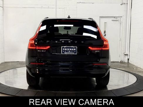 Used 2023 Volvo XC60 B5 Core w/ Climate Package image 7