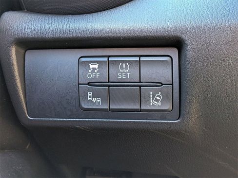 Used 2017 MAZDA MX-5 Miata RF Grand Touring image 17