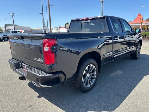 Used 2024 Chevrolet Silverado 1500 High Country w/ Technology Package image 5