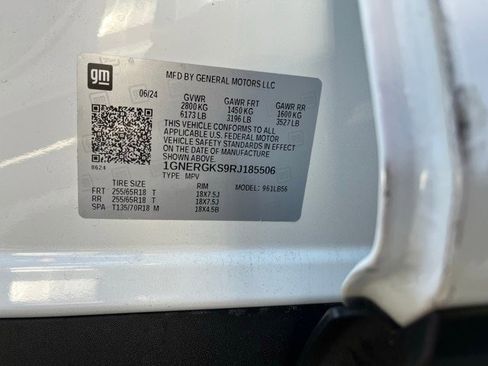 Used 2024 Chevrolet Traverse LT image 14