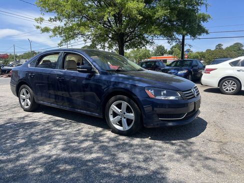 Used 2014 Volkswagen Passat 1.8T SE FWD image 18