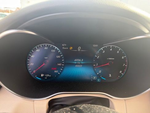 Used 2022 Mercedes-Benz GLC 300 4MATIC image 19