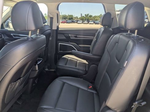 Certified 2025 Kia Telluride S AWD/4WD image 18