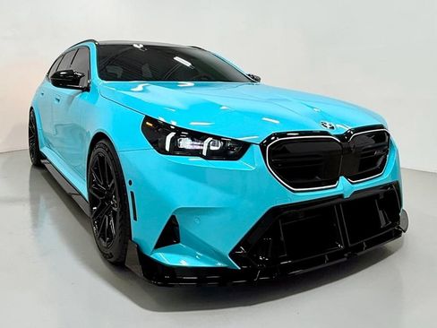 Used 2026 BMW M5 Touring AWD/4WD image 8