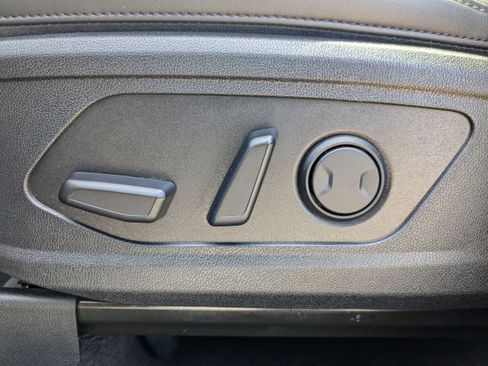 Used 2024 Kia Sorento S w/ Panoramic Sunroof Package image 21