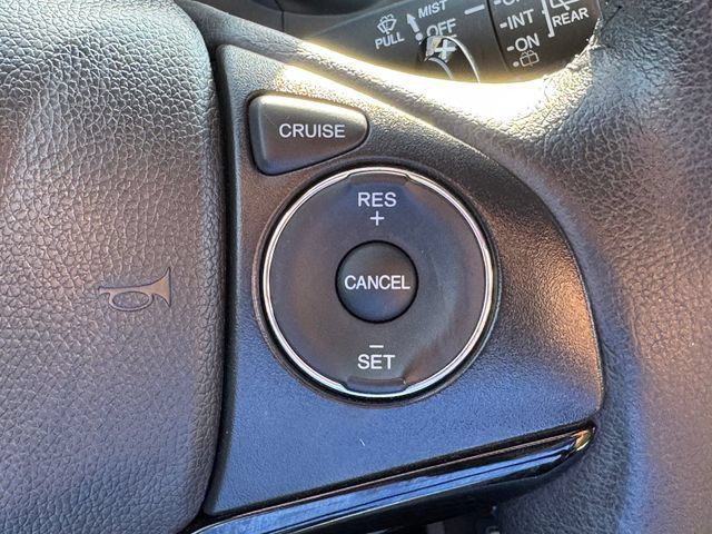 Used 2021 Honda HR-V Sport image 17