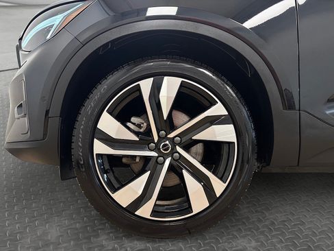Used 2024 Volvo XC40 B5 Plus w/ Climate Package AWD/4WD image 43