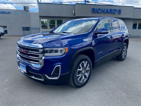 Used 2023 GMC Acadia SLE FWD image 4