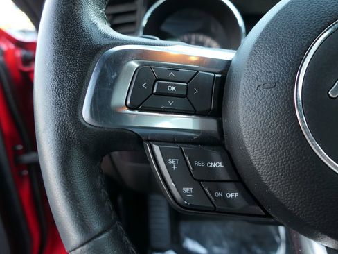 Used 2016 Ford Mustang V6 image 16