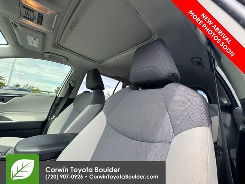 Used 2019 Toyota RAV4 XLE w/ Convenience Package AWD/4WD image 10