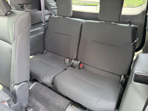 Used 2025 Mitsubishi Outlander ES AWD/4WD image 10