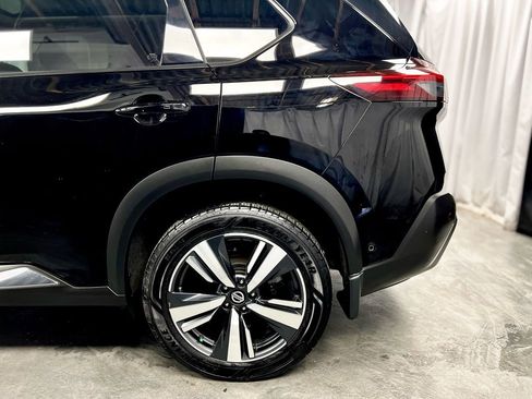 Used 2021 Nissan Rogue Platinum image 10