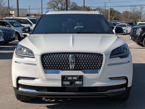 Used 2023 Lincoln Aviator Reserve w/ Equipment Group 201A image 8