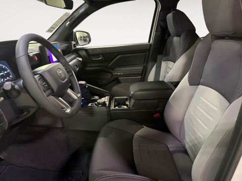 New 2026 Toyota Tacoma TRD Off-Road AWD/4WD image 11
