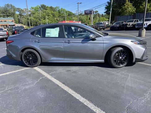 New 2026 Toyota Camry SE image 2