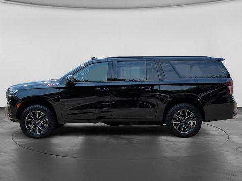 Used 2022 Chevrolet Suburban Z71 w/ Z71 Off-Road Package AWD/4WD image 4