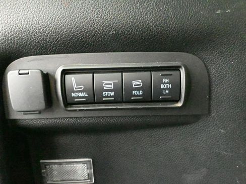 Used 2018 Ford Explorer Limited w/ Equipment Group 301A FWD image 43