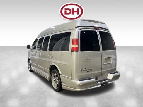 Used 2008 GMC Savana 1500 AWD w/ Preferred Equipment Group image 8