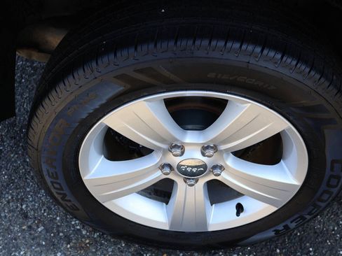 Used 2014 Jeep Patriot Latitude AWD/4WD image 10
