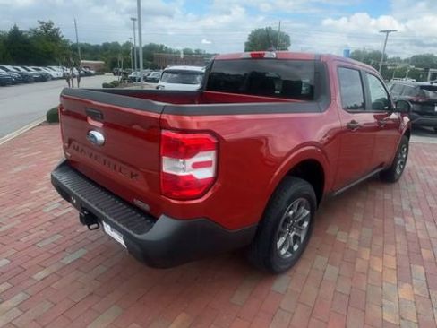 Used 2024 Ford Maverick XLT FWD image 2