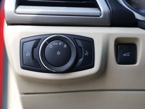 Used 2016 Ford Fusion SE FWD image 39