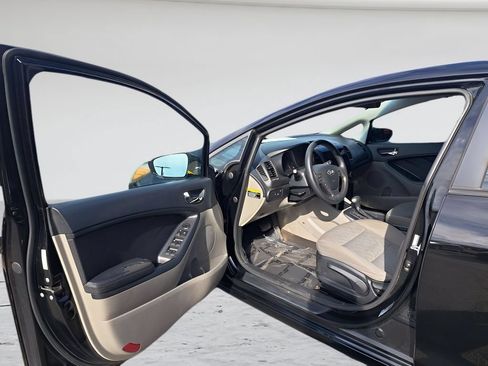 Used 2016 Kia Forte LX FWD image 16