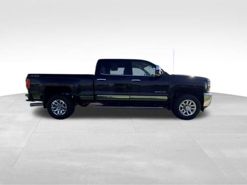 Used 2016 Chevrolet Silverado 2500 LTZ w/ Duramax Plus Package AWD/4WD image 5