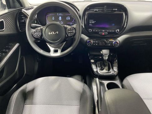 Used 2023 Kia Soul S FWD image 10