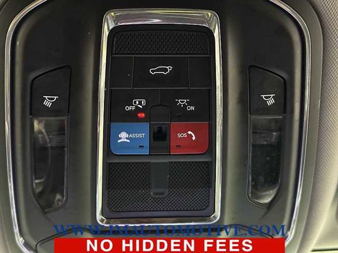 Used 2023 Jeep Grand Cherokee L Limited w/ Black Appearance Package image 42