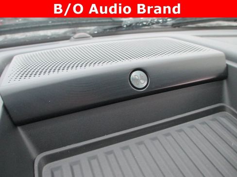 Used 2022 Ford F250 Lariat w/ Black Appearance Package image 19