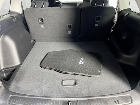 Used 2023 Jeep Grand Cherokee Laredo w/ Luxury Tech Group I image 24