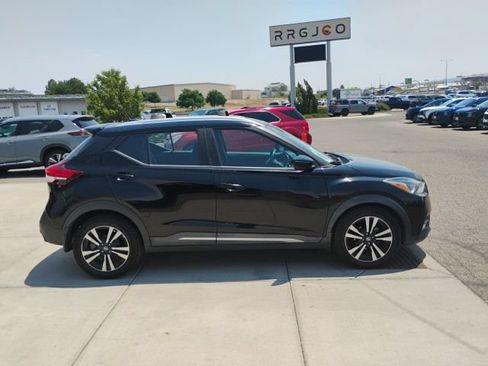Used 2018 Nissan Kicks SR FWD image 4