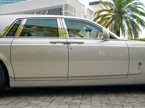 Used 2013 Rolls-Royce Phantom Sedan image 33