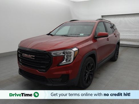 Used 2022 GMC Terrain SLE w/ Driver Convenience Package image 1