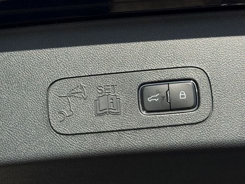 New 2026 Lincoln Aviator Reserve AWD/4WD image 12