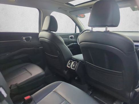 Used 2025 Kia Sorento SX FWD image 27